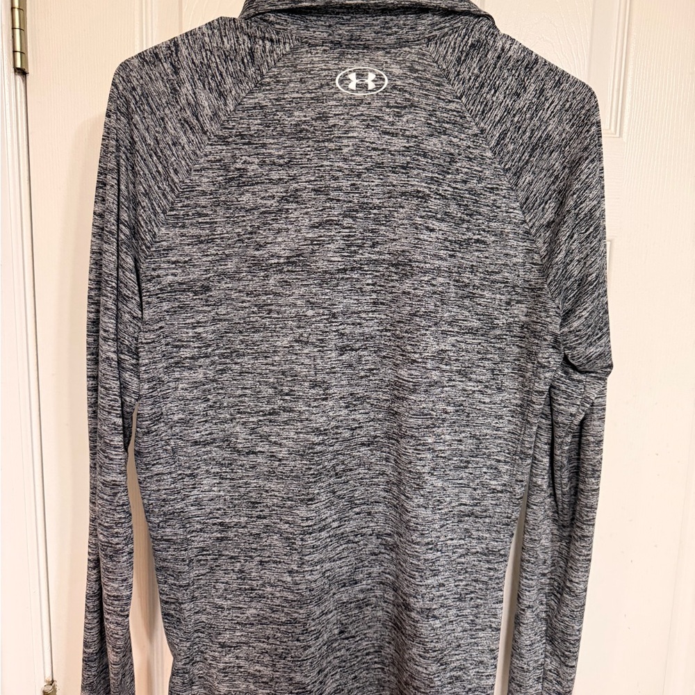 Under Armour Gray Long Sleeve Top - Picture 3 of 3